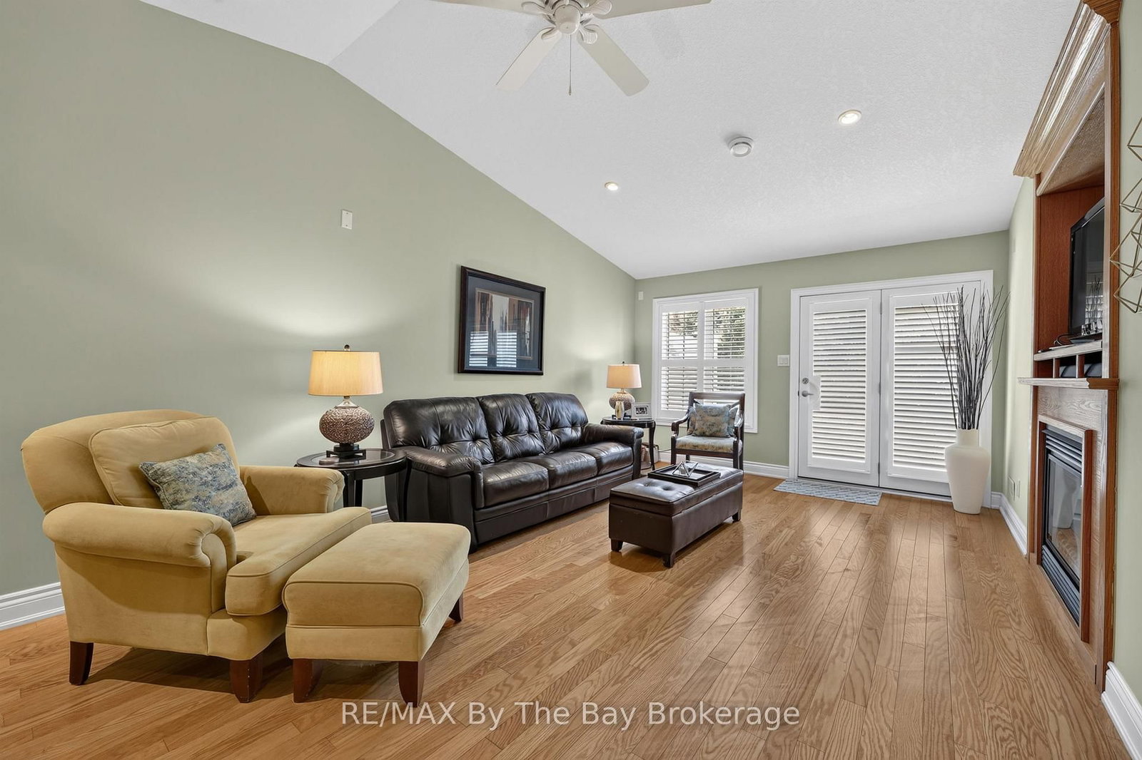 105 Meadow Lane • Wasaga Beach, ON photo 14