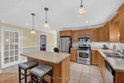 105 Meadow Lane • Wasaga Beach, ON photo 9