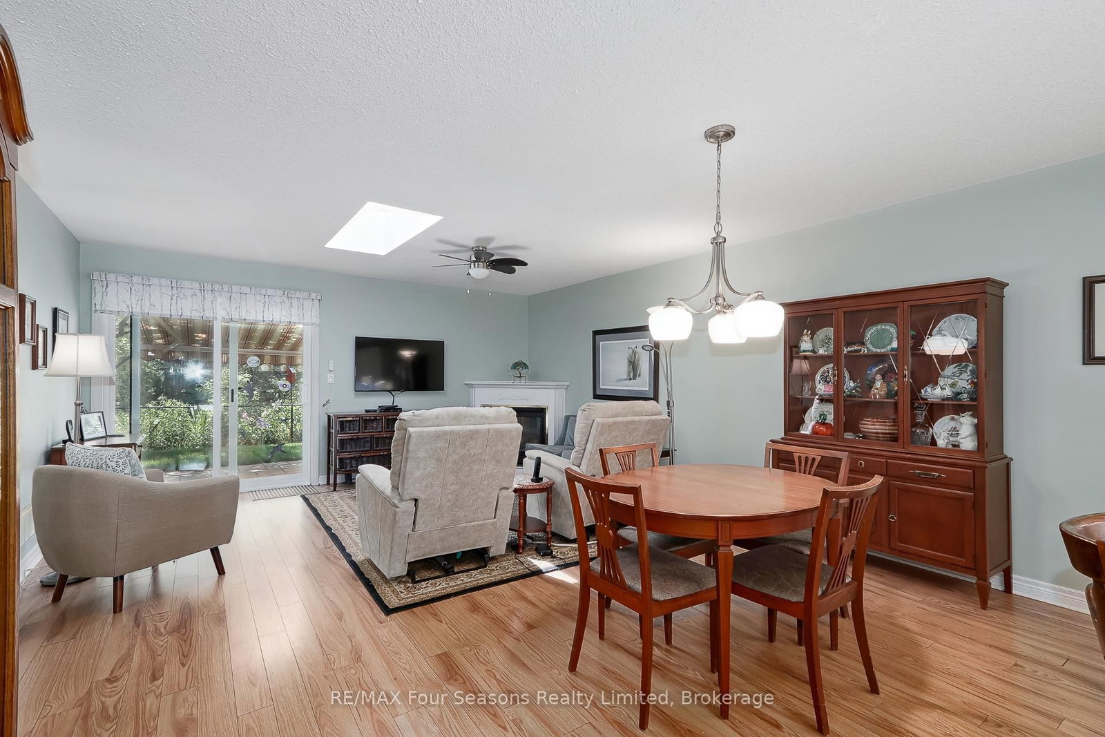 275 Huron Street • #27 • Clearview, ON photo 12