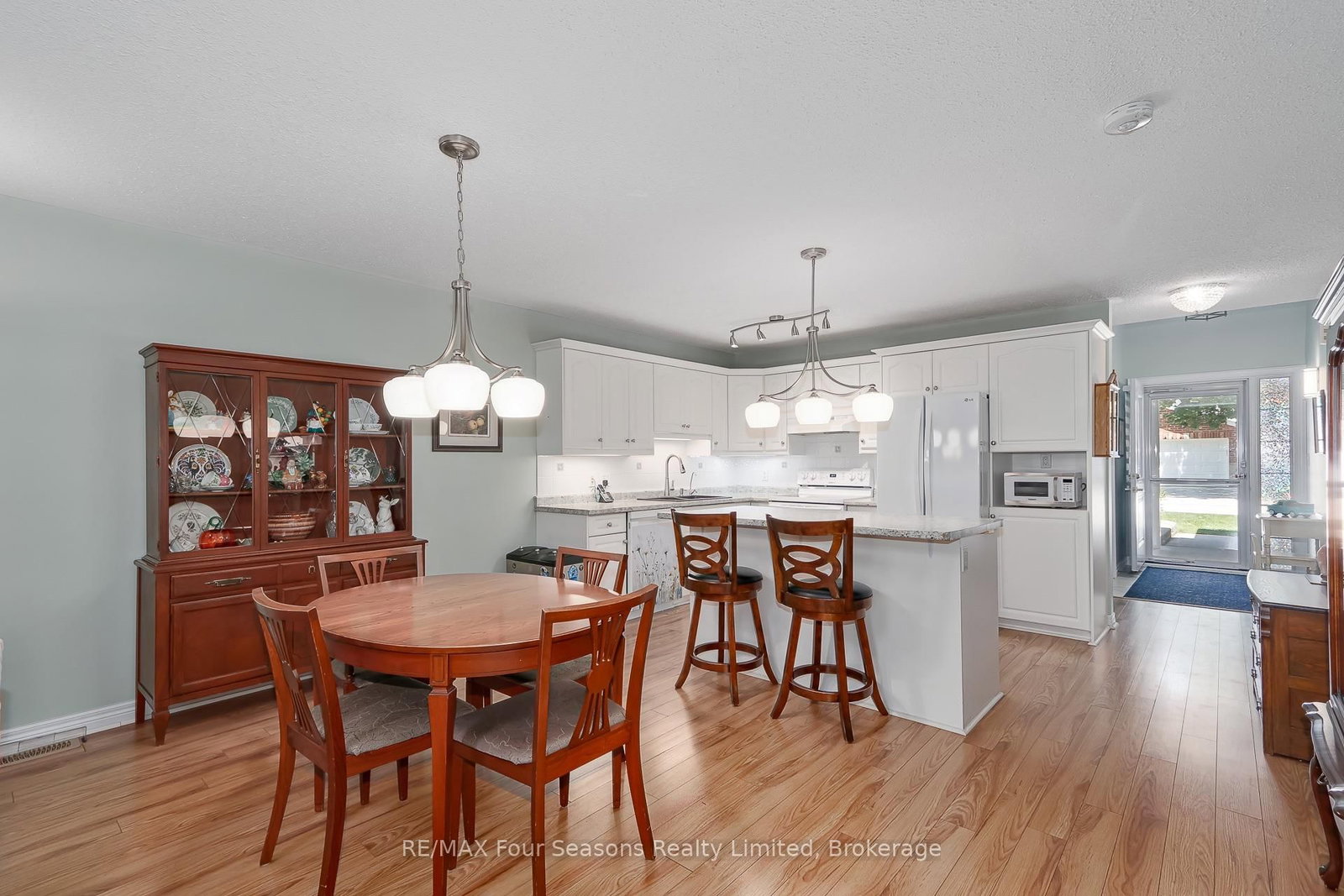 275 Huron Street • #27 • Clearview, ON photo 6