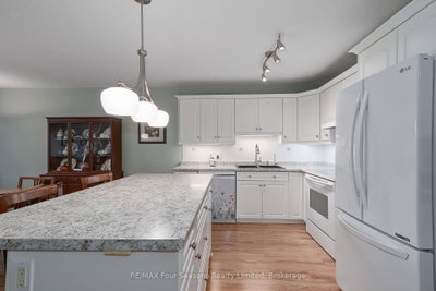 275 Huron Street • #27 • Clearview, ON photo 8