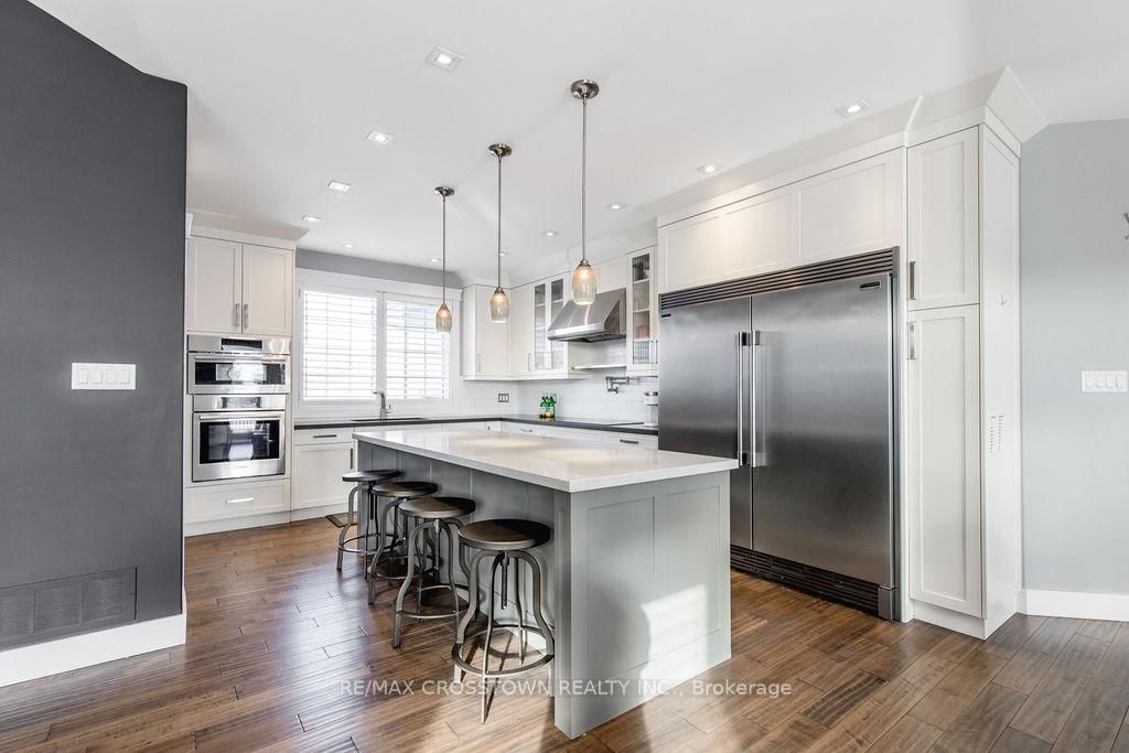 25 MENNILL Drive • Springwater, ON photo 13