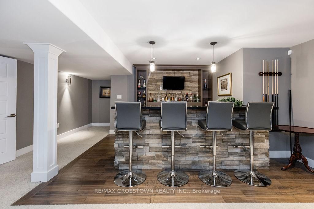 25 MENNILL Drive • Springwater, ON photo 31
