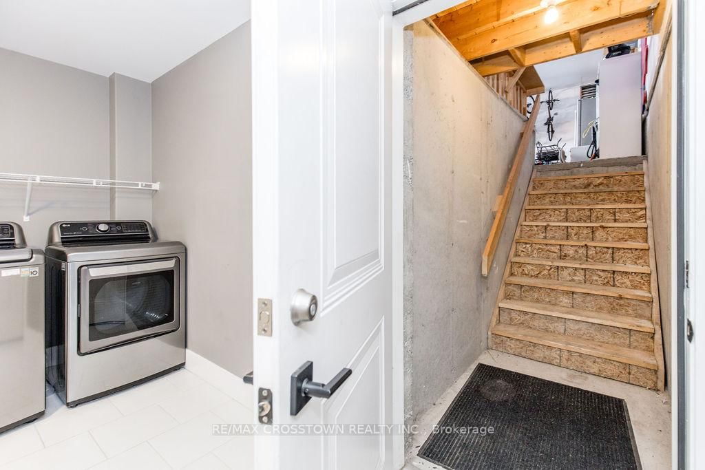 25 MENNILL Drive • Springwater, ON photo 34
