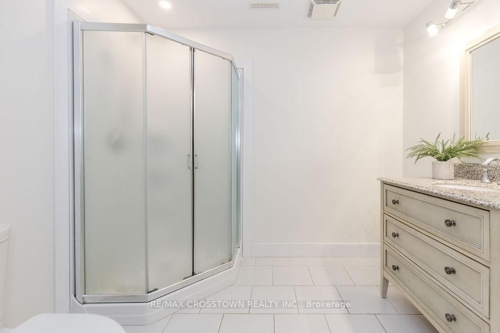 25 MENNILL Drive • Springwater, ON photo 38