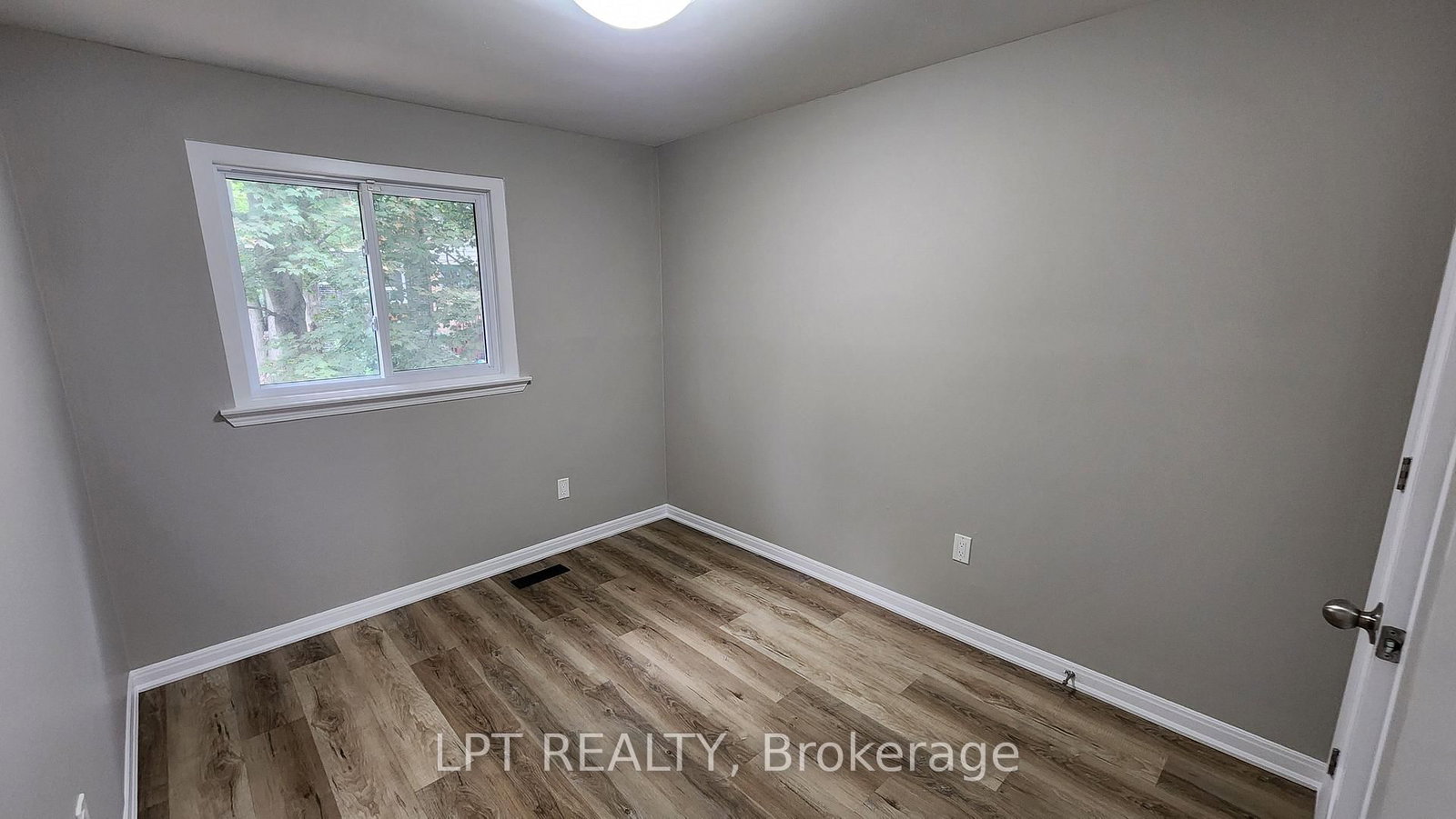 38 Chaucer Crescent • Barrie, ON photo 19