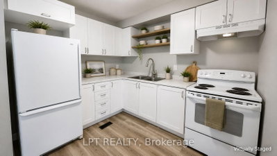 38 Chaucer Crescent • Barrie, ON photo 8