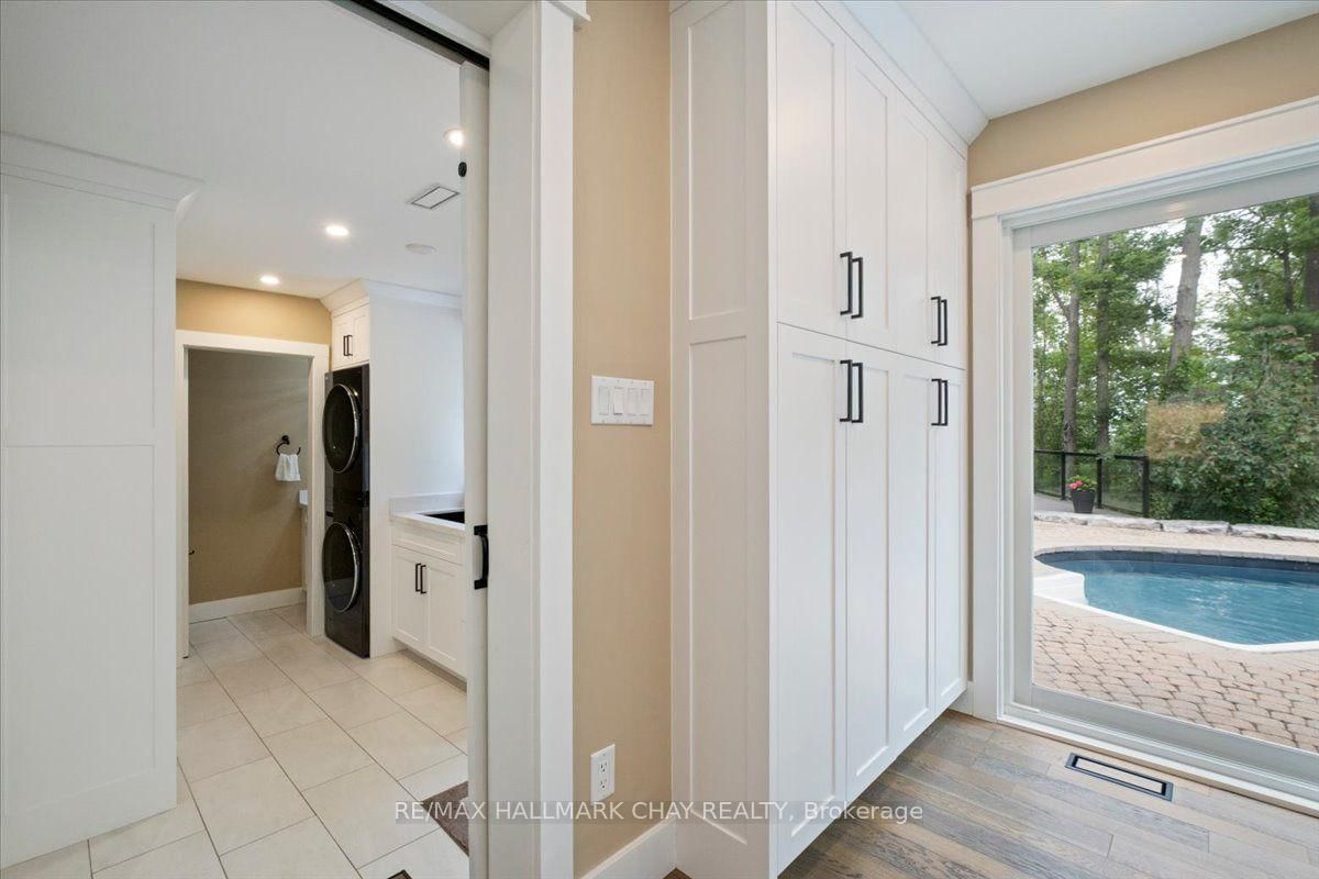11 Park Trail • Springwater, ON photo 21