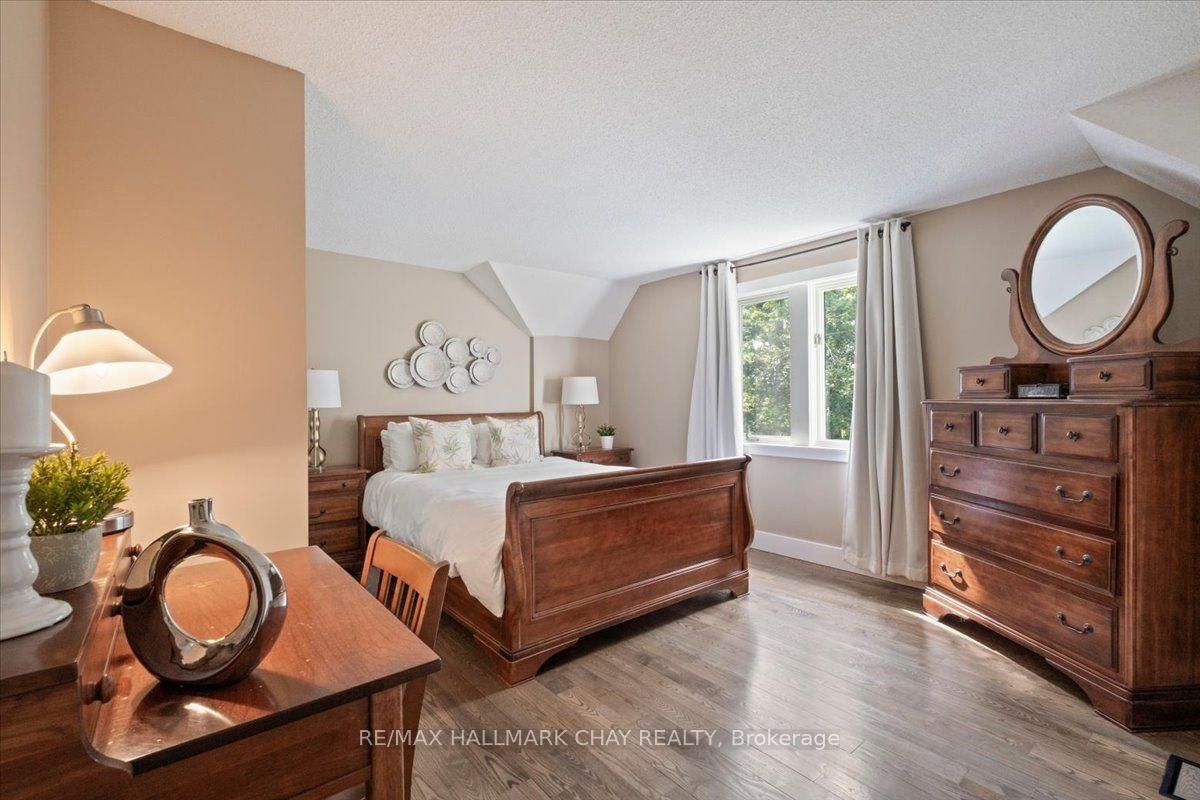 11 Park Trail • Springwater, ON photo 28