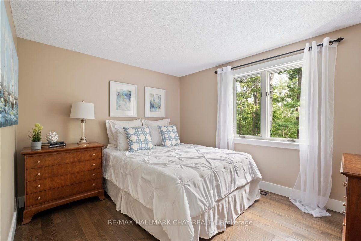 11 Park Trail • Springwater, ON photo 29