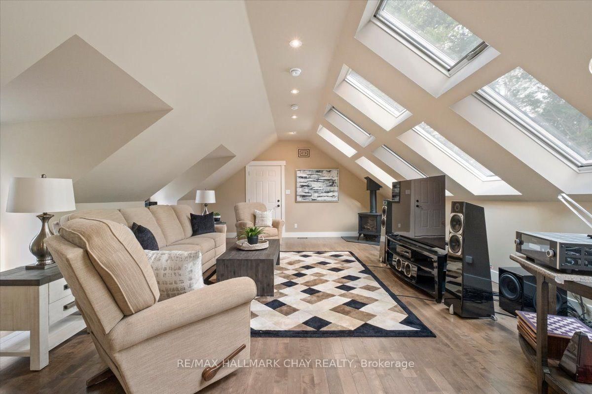 11 Park Trail • Springwater, ON photo 35