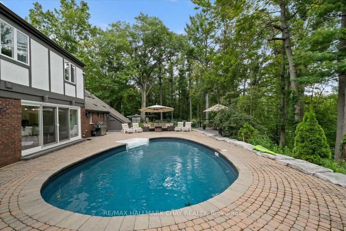 11 Park Trail • Springwater, ON photo 43