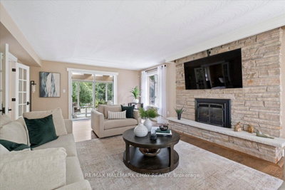 11 Park Trail • Springwater, ON photo 7