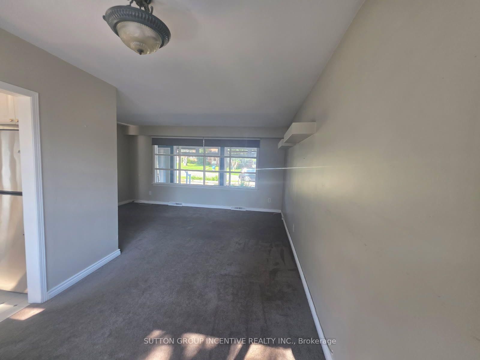 83 Glenwood Drive • Barrie, ON photo 10