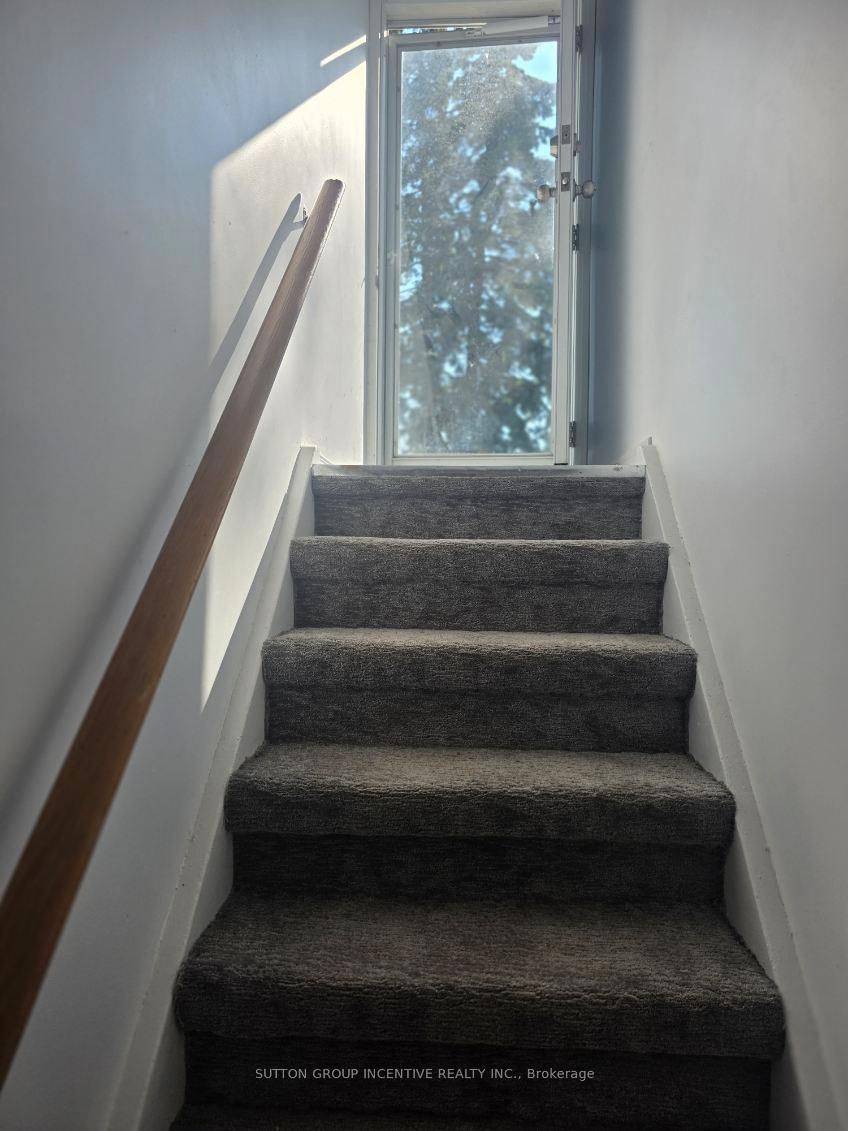 83 Glenwood Drive • Barrie, ON photo 15