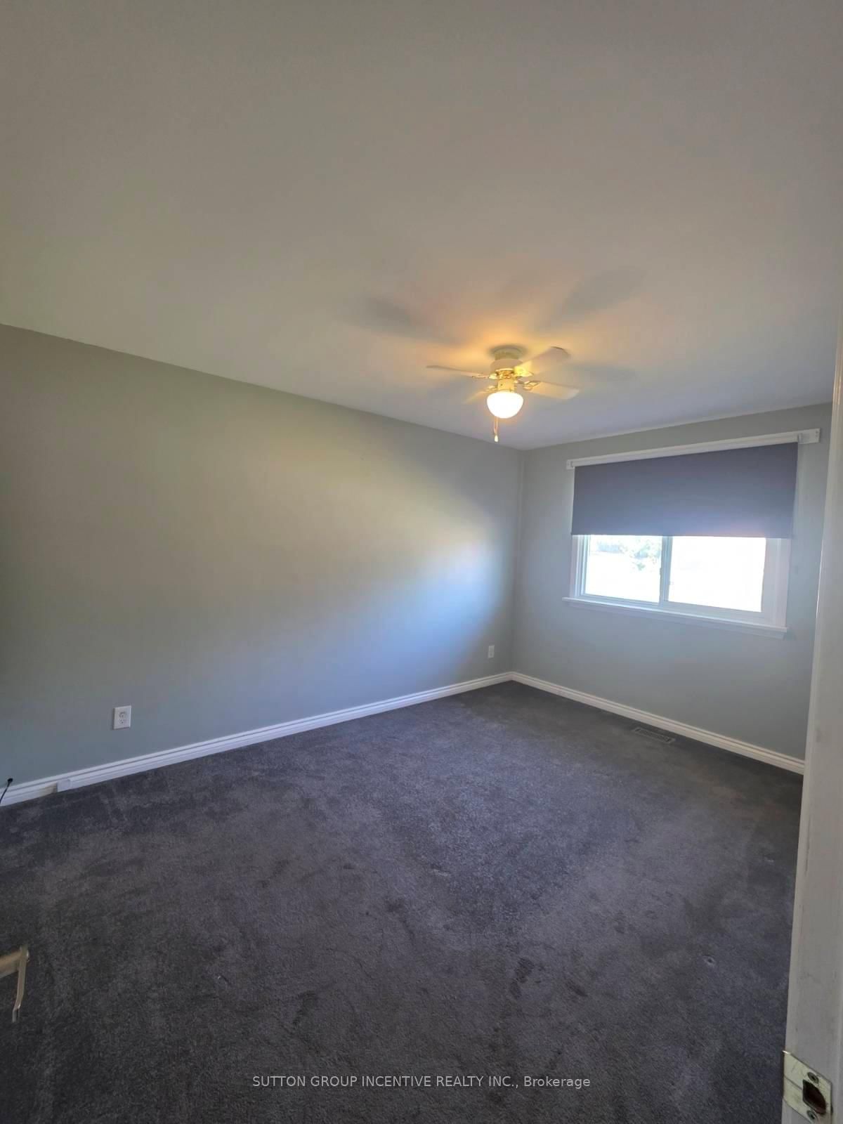 83 Glenwood Drive • Barrie, ON photo 9