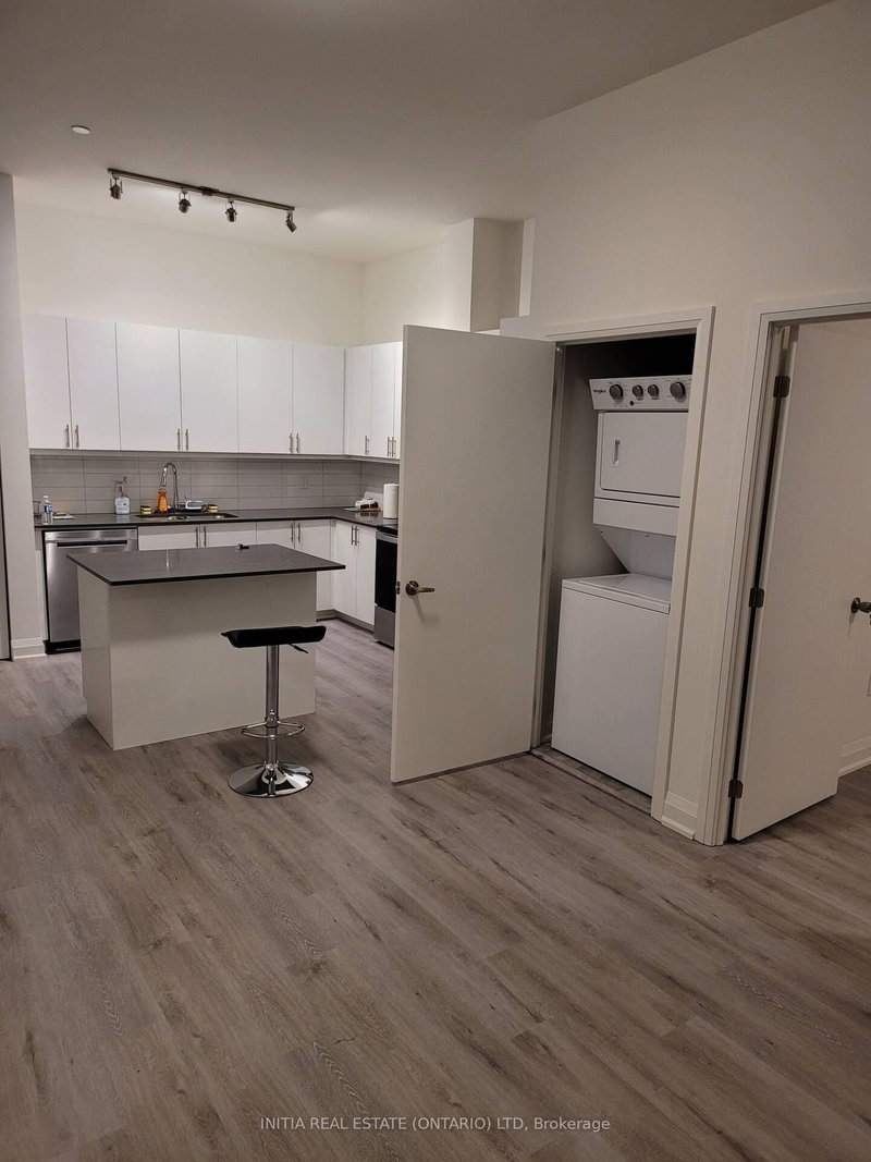 110 - 58 Lakeside (SHARED-KITCHEN) Terrace