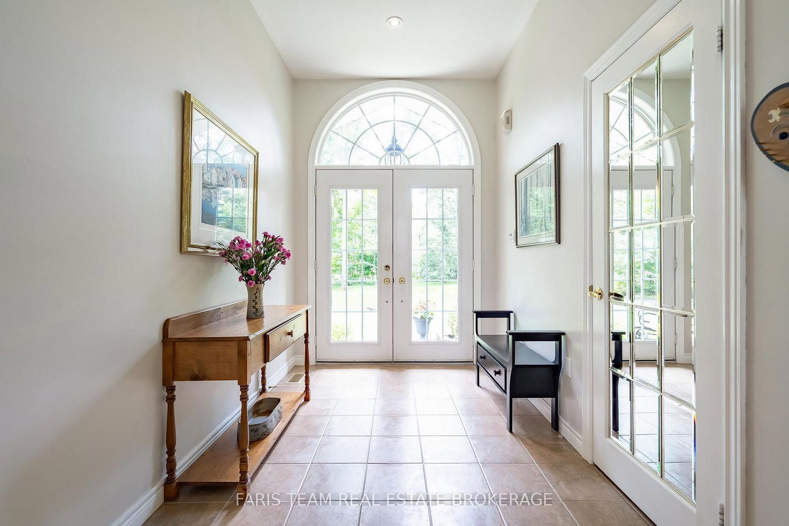 10 Green Mountain Court • Oro-Medonte, ON photo 5
