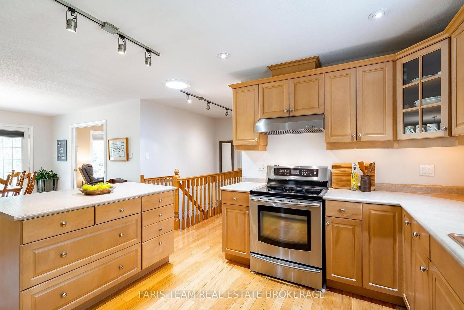 10 Green Mountain Court • Oro-Medonte, ON photo 9