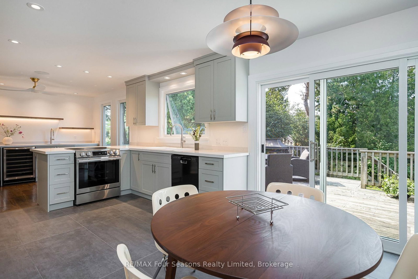 97 & 99 Huron Street • Collingwood, ON photo 16