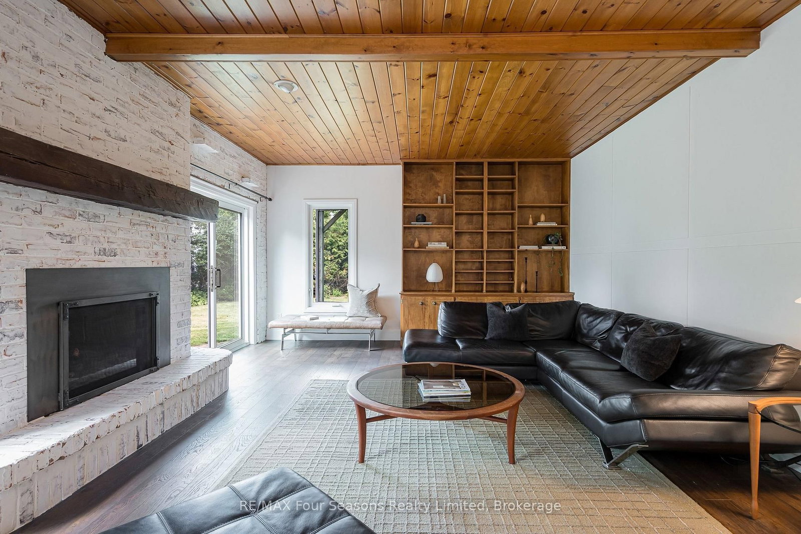 97 & 99 Huron Street • Collingwood, ON photo 24