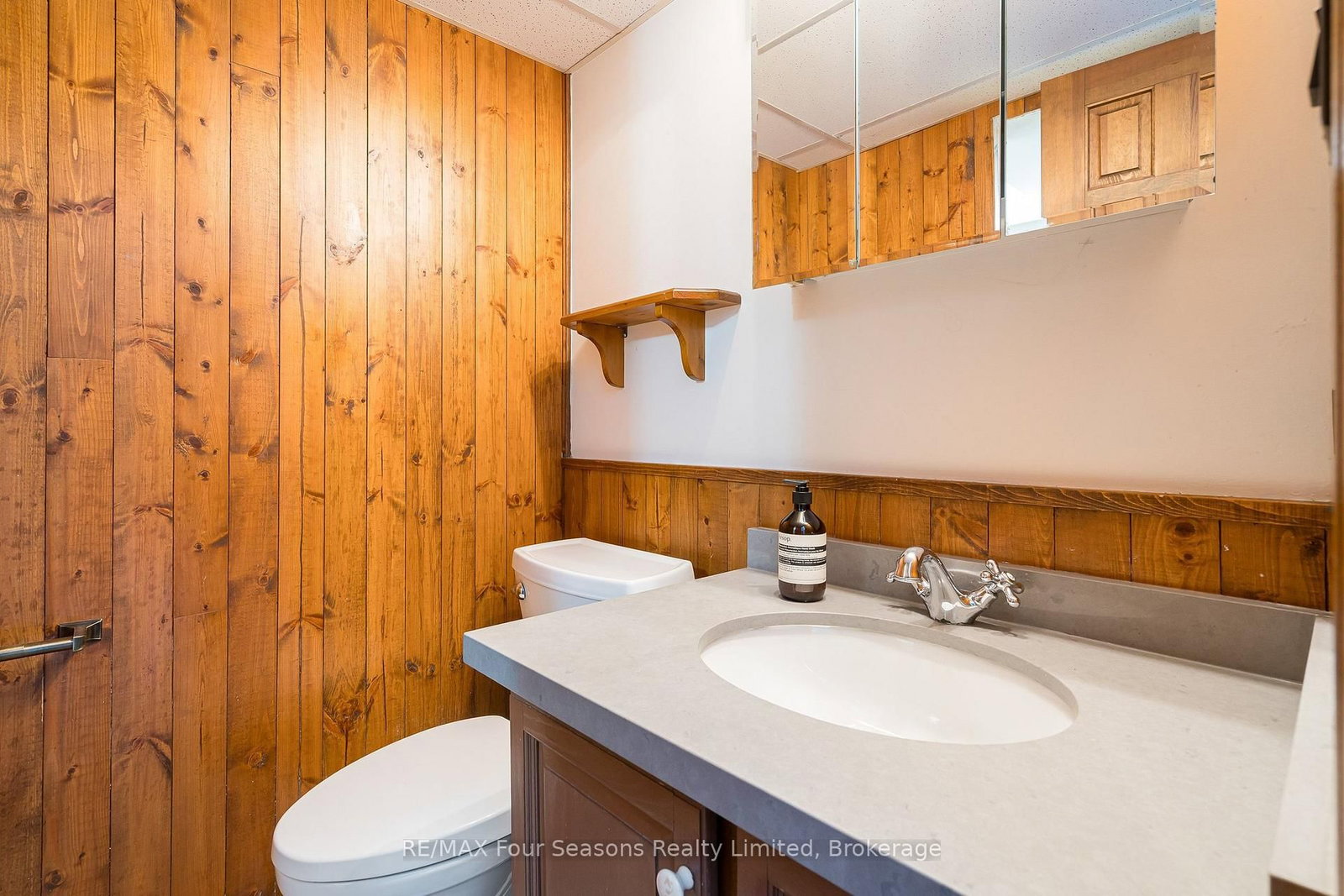 97 & 99 Huron Street • Collingwood, ON photo 25