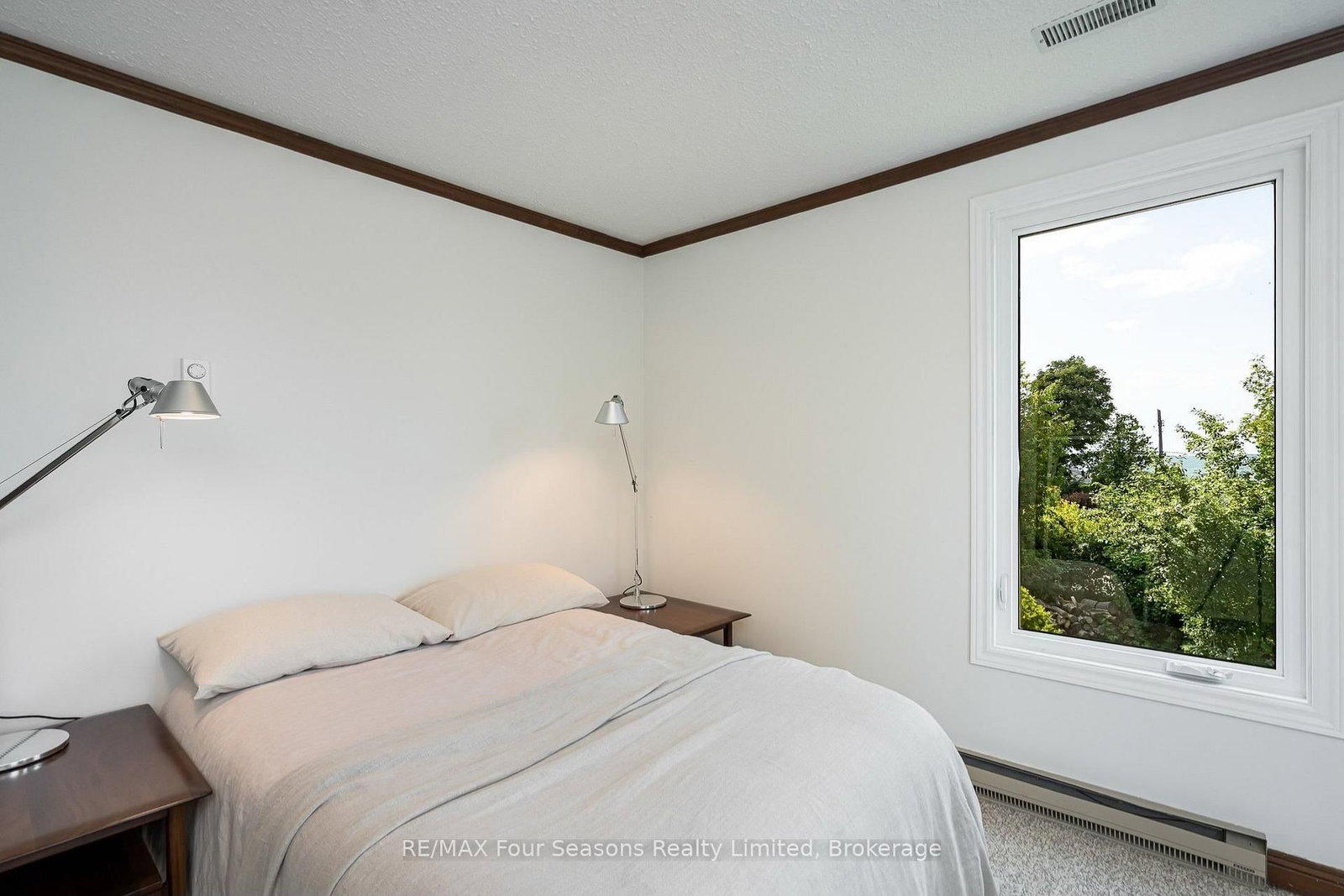 97 & 99 Huron Street • Collingwood, ON photo 37