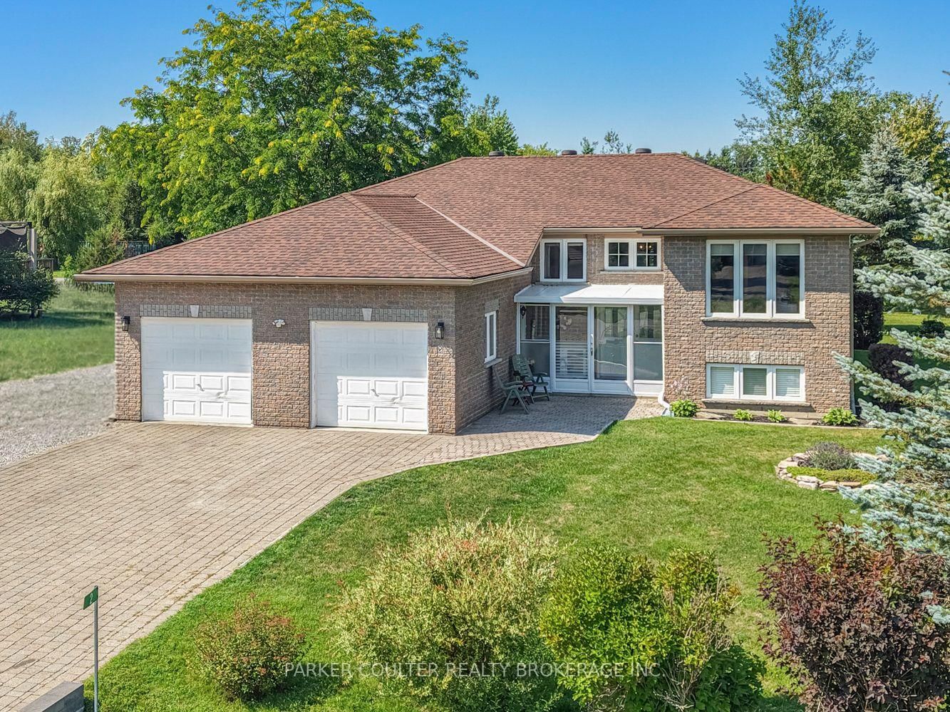 2 Marni Lane • Springwater, ON photo 1