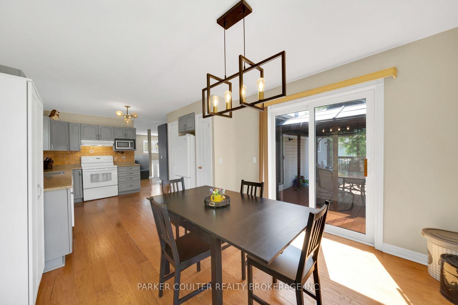 2 Marni Lane • Springwater, ON photo 14