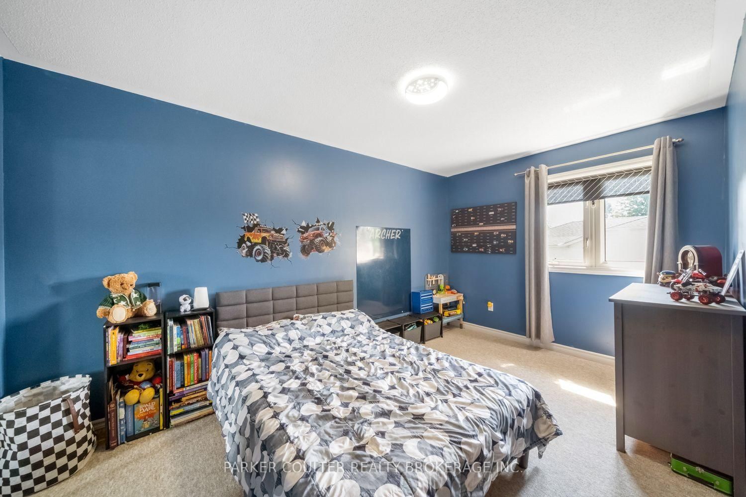 2 Marni Lane • Springwater, ON photo 16