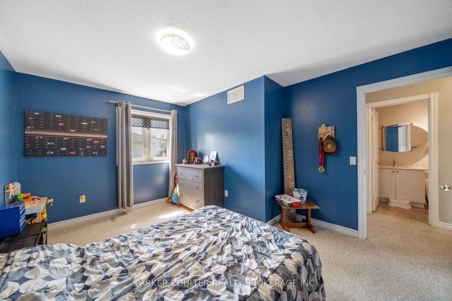 2 Marni Lane • Springwater, ON photo 17