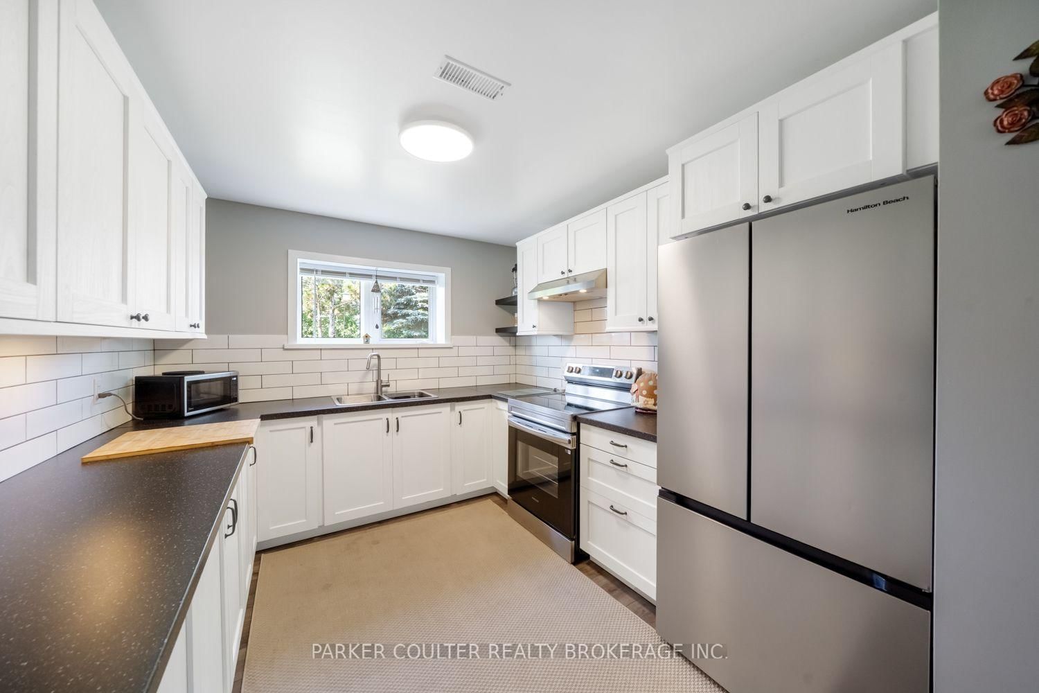 2 Marni Lane • Springwater, ON photo 24