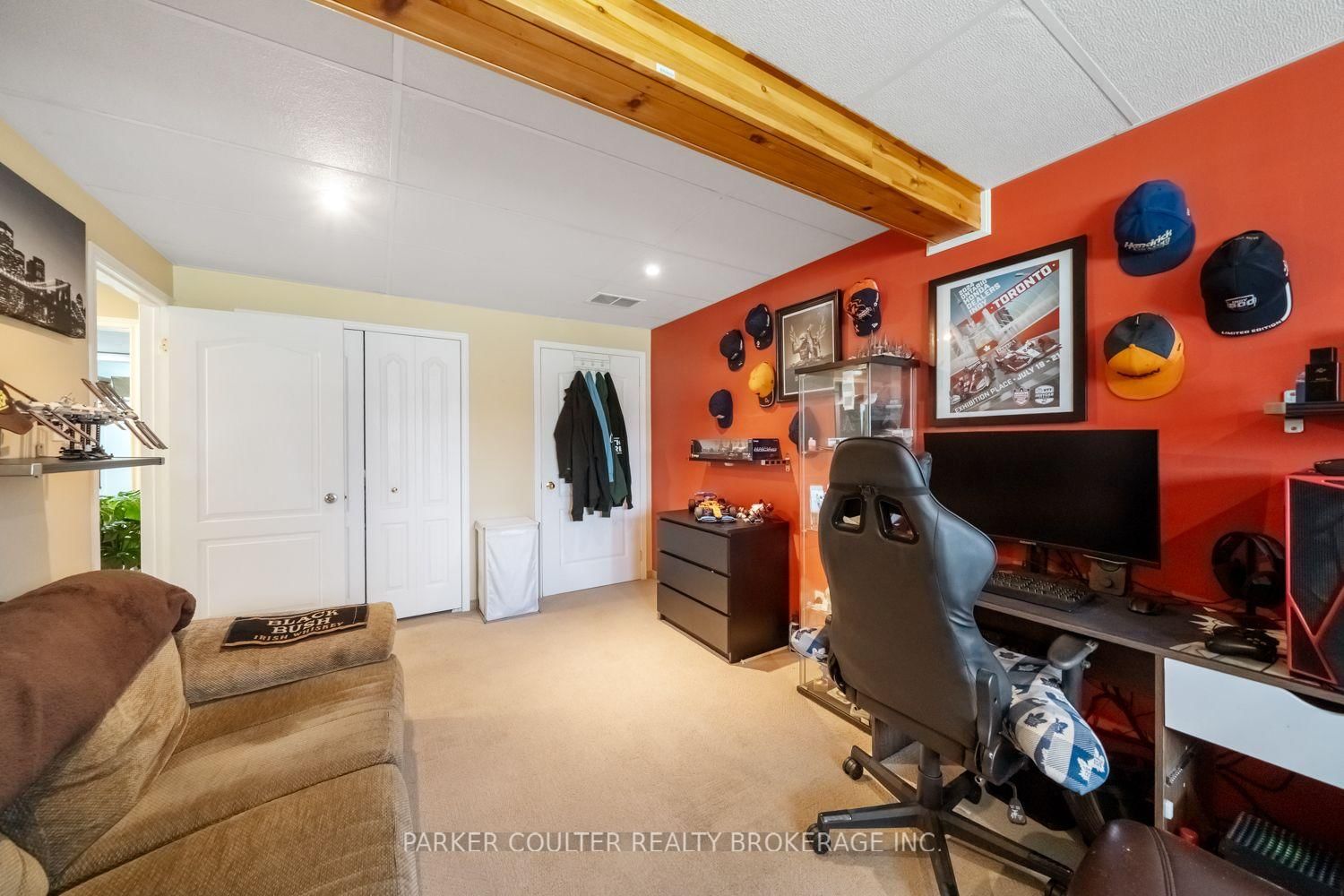 2 Marni Lane • Springwater, ON photo 32
