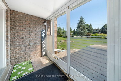 2 Marni Lane • Springwater, ON photo 5
