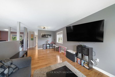 2 Marni Lane • Springwater, ON photo 8