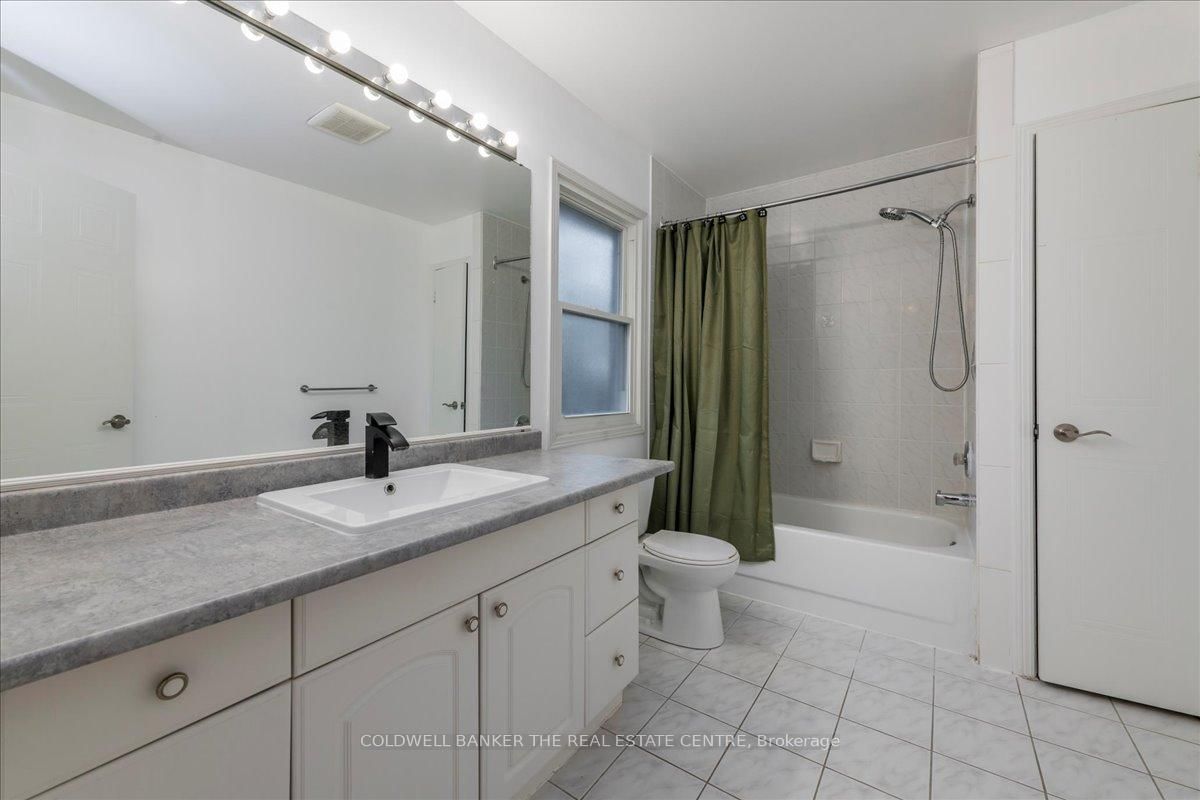 119 D'ambrosio Drive • #9 • Barrie, ON photo 13