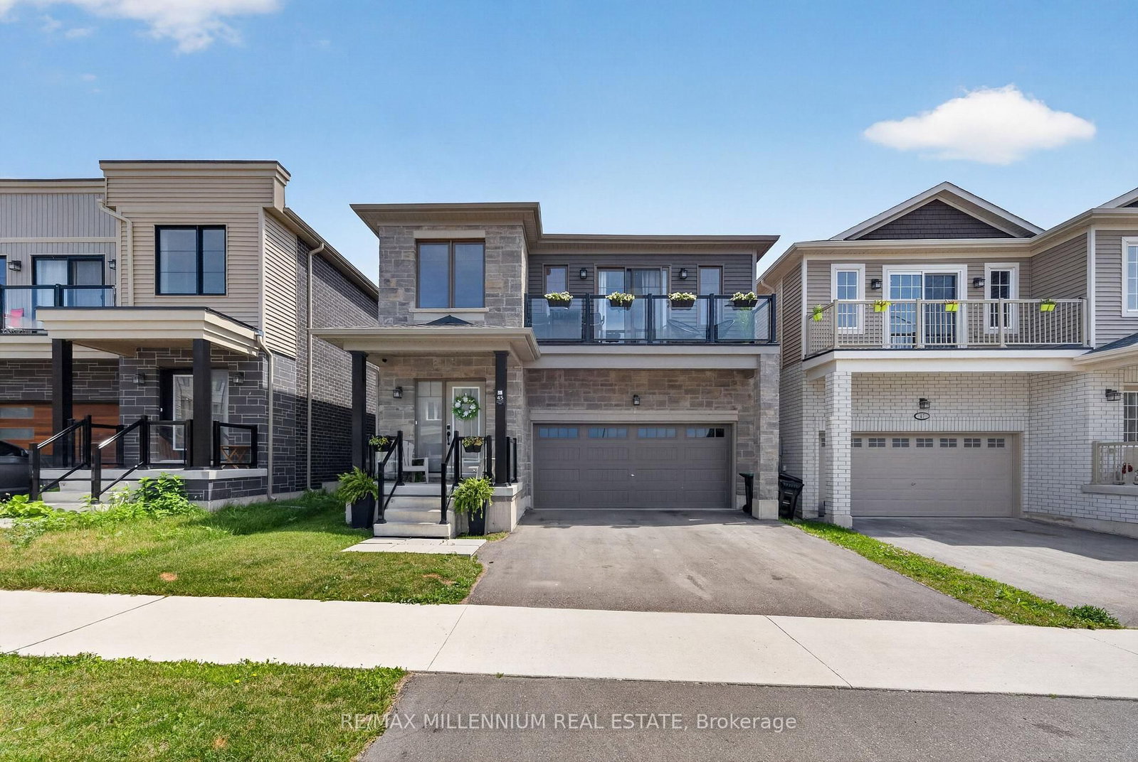 45 Wheatfield Road • Barrie, ON photo 2