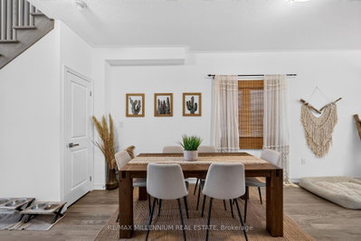 45 Wheatfield Road • Barrie, ON photo 9