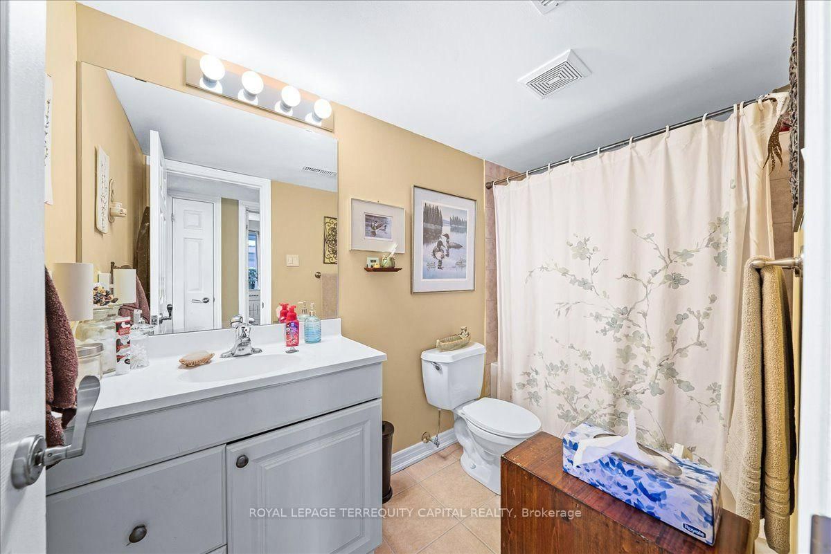102 Henry Street • Barrie, ON photo 21