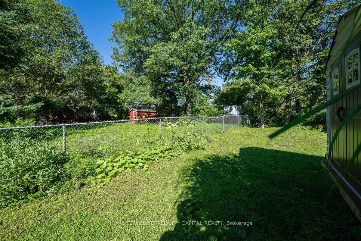 102 Henry Street • Barrie, ON photo 26