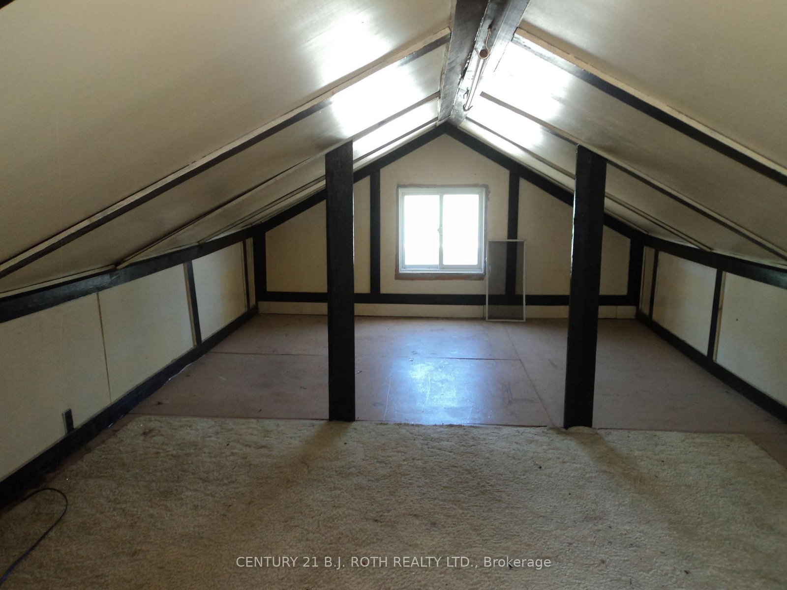 137 Dufferin Street • Orillia, ON photo 16