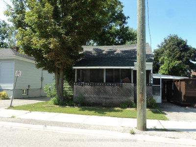 137 Dufferin Street • Orillia, ON photo 2