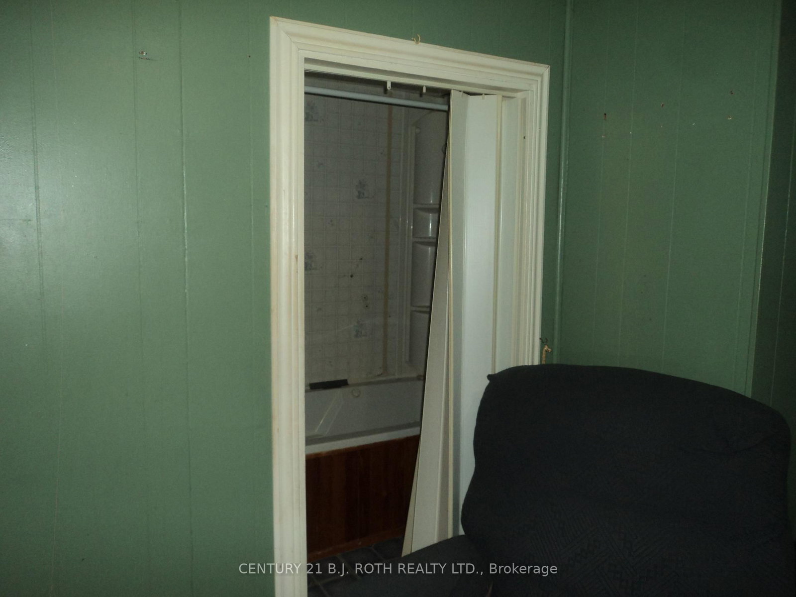 137 Dufferin Street • Orillia, ON photo 22
