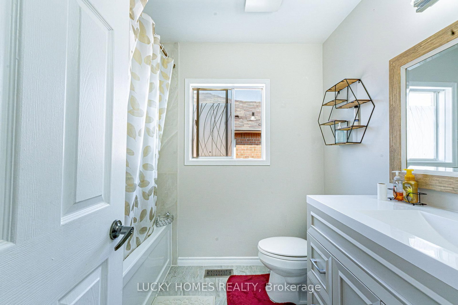 65 Lyfytt Crescent • Barrie, ON photo 20