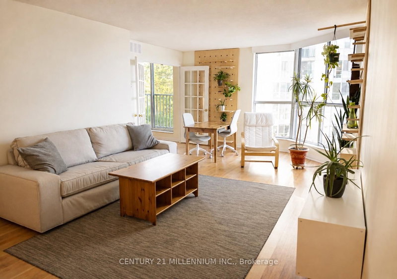 510 - 140 Dunlop Street E
