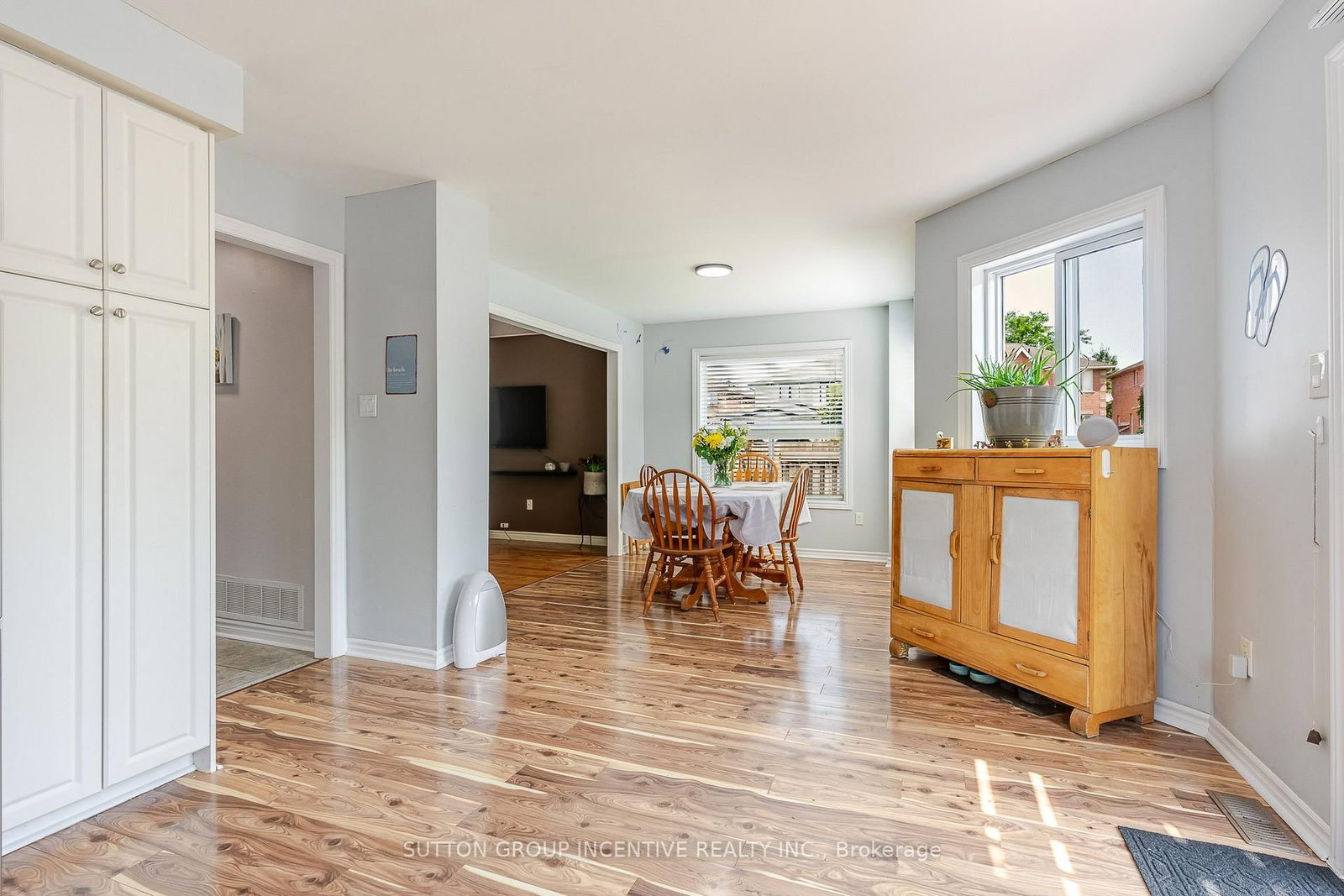 17 Shaina Court • Barrie, ON photo 10