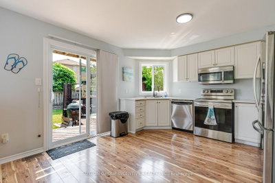 17 Shaina Court • Barrie, ON photo 9