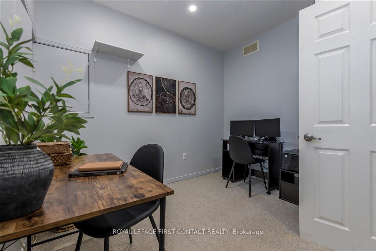 36 CHURCHLAND Drive • Barrie, ON photo 22