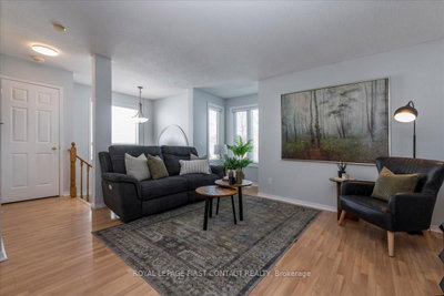 36 CHURCHLAND Drive • Barrie, ON photo 4