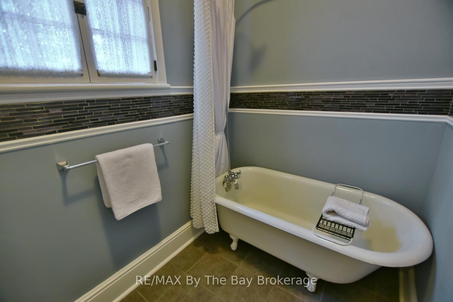 214 Elm Street • Clearview, ON photo 38